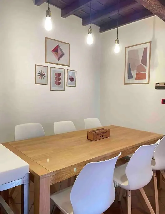 Wonderful Central Apartment! Mantova Appartamento